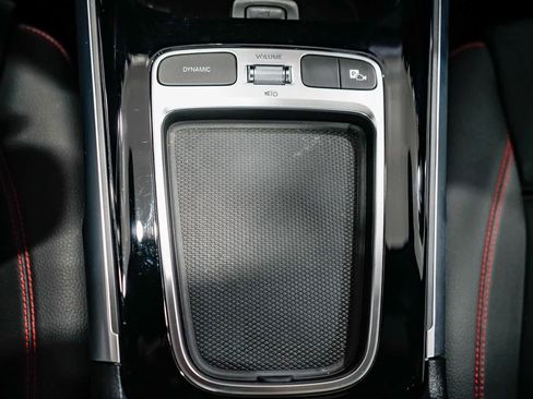 Used 2025 Mercedes-Benz GLB 35 AMG 4MATIC image 23