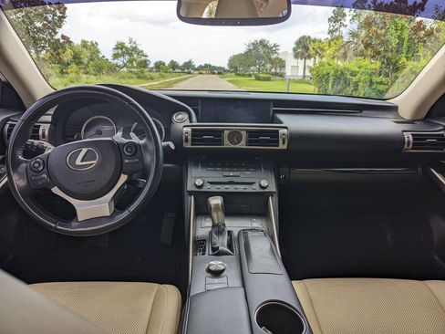 Used 2015 Lexus IS 350 image 29