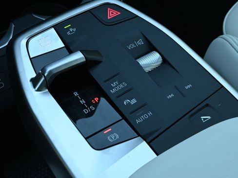 New 2026 BMW X1 xDrive28i w/ M Sport Package AWD/4WD image 19