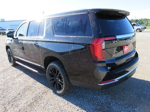 New 2026 GMC Yukon XL Elevation w/ Elevation Premium Package AWD/4WD image 6