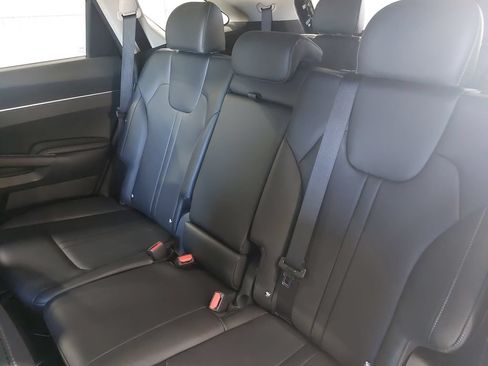 Used 2024 Kia Sorento S AWD/4WD image 14