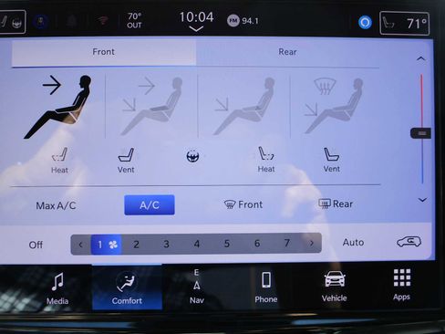 Certified 2024 Chrysler Pacifica Limited image 41