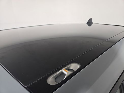 Used 2023 Rivian R1T Adventure image 13