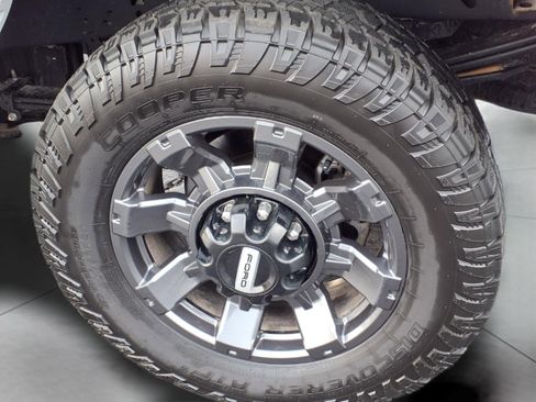 Used 2023 Ford F250 Lariat w/ Lariat Ultimate Package image 8