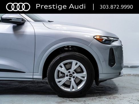 Used 2025 Audi Q5 Premium w/ Convenience Package AWD/4WD image 12