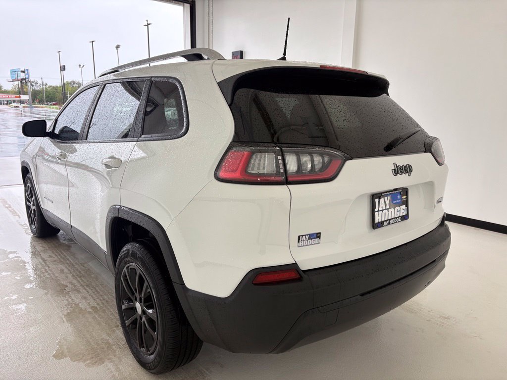 Used 2020 Jeep Cherokee Latitude FWD image 17