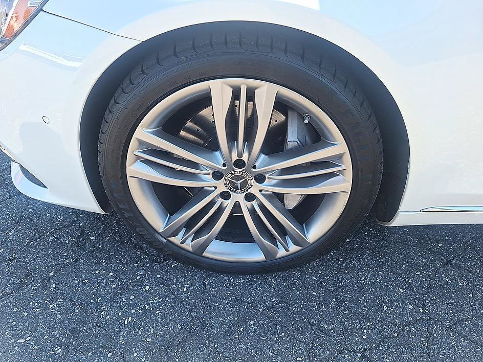 Used 2019 Mercedes-Benz S 560 4MATIC Sedan image 21