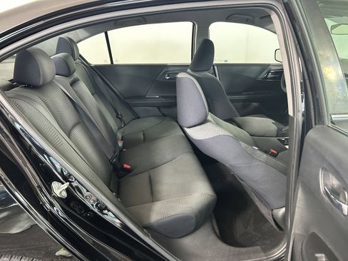 Used 2017 Honda Accord LX image 25