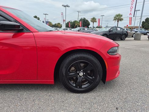 Used 2023 Dodge Charger SXT w/ Cold Weather Package RWD image 10