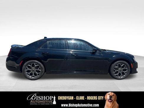 Used 2018 Chrysler 300 S w/ Safetytec Plus Group AWD/4WD image 7