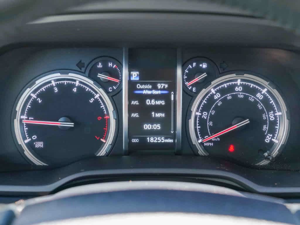Used 2021 Toyota 4Runner Limited AWD/4WD image 23