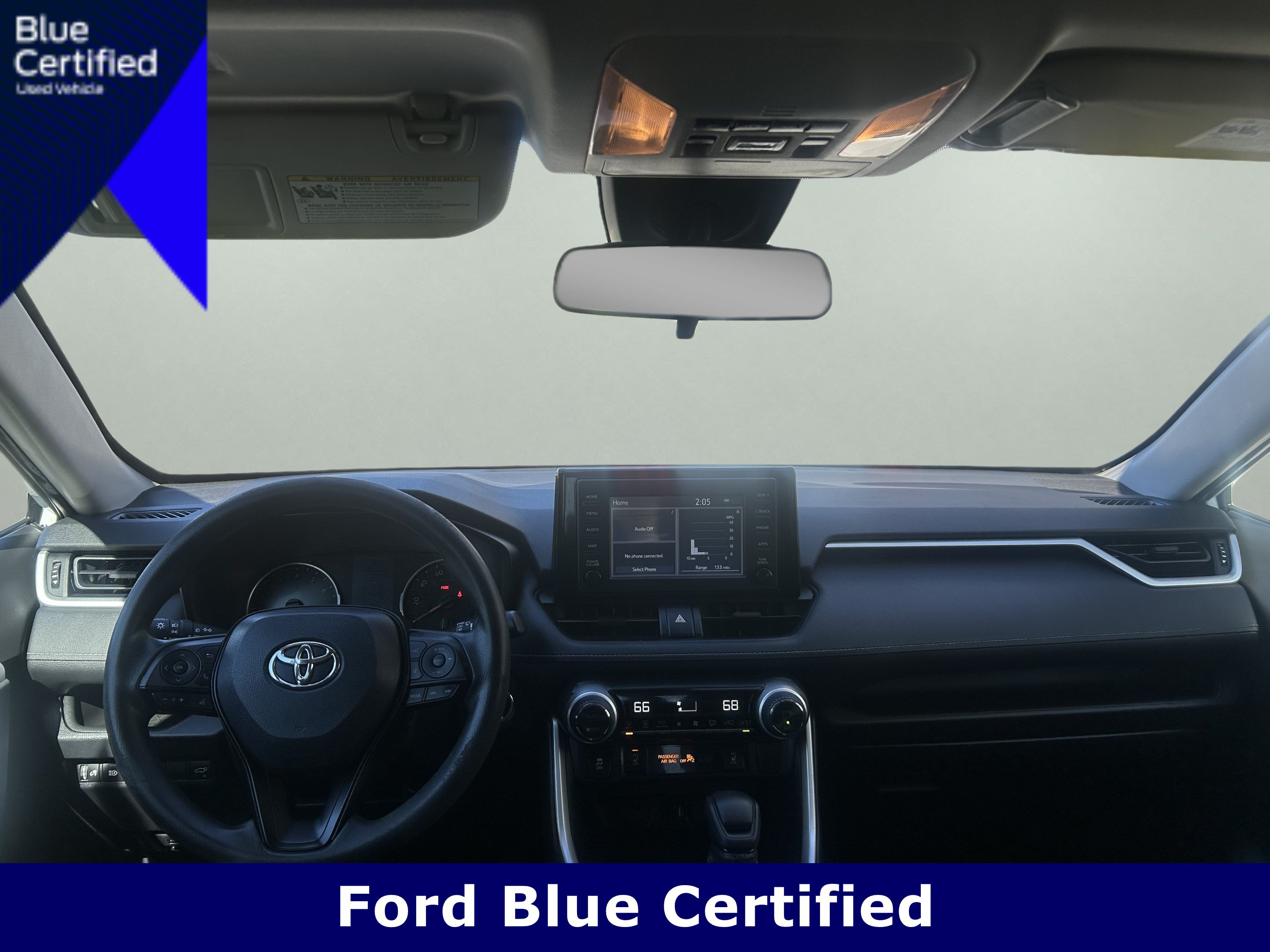 Used 2019 Toyota RAV4 XLE w/ Convenience Package FWD image 11