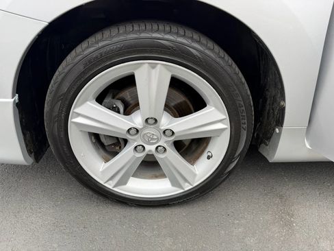 Used 2009 Toyota Matrix S FWD image 23