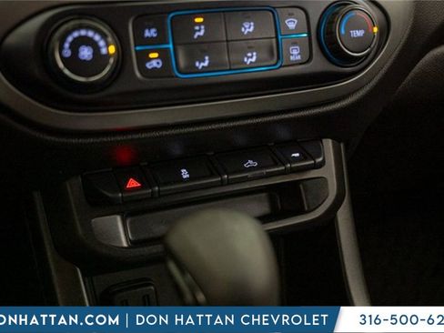 Used 2022 Chevrolet Colorado LT w/ LT Convenience Package image 11