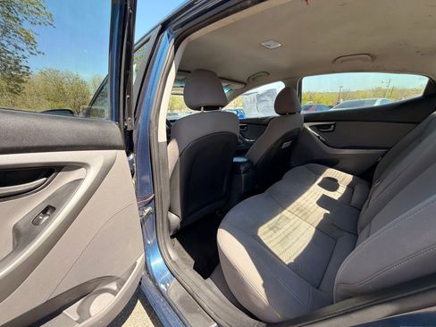 Used 2016 Hyundai Elantra SE image 13