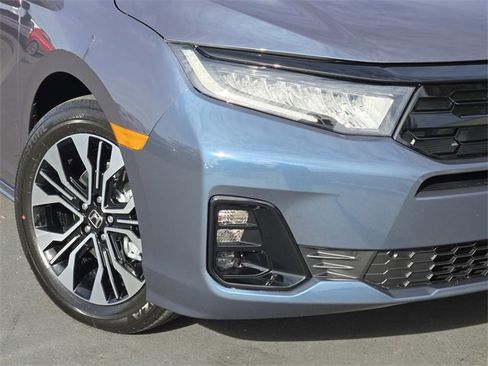 New 2026 Honda Odyssey Elite image 3