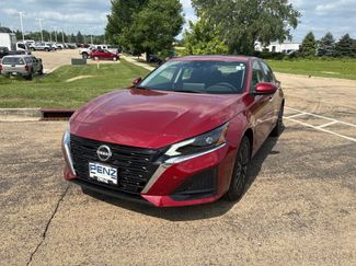 Used 2025 Nissan Altima 2.5 SV w/ SV Special Edition Package AWD/4WD video 1