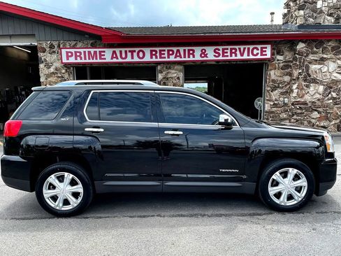 Used 2017 GMC Terrain SLT AWD/4WD image 8
