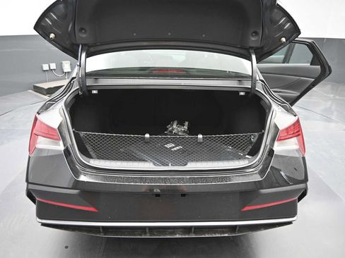 New 2026 Hyundai Elantra SEL Sport FWD image 14