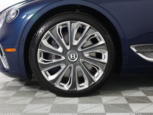 Used 2024 Bentley Continental GT Mulliner AWD/4WD image 6