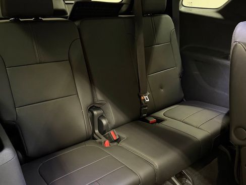 Certified 2023 Chevrolet Traverse RS w/ LPO, Floor Liner Package image 32