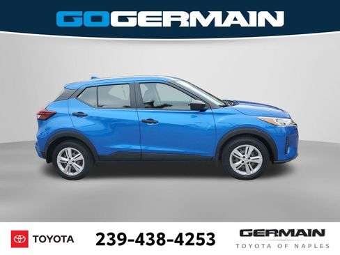 Used 2023 Nissan Kicks S image 8