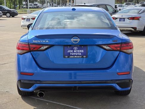 Used 2025 Nissan Sentra SR FWD image 8