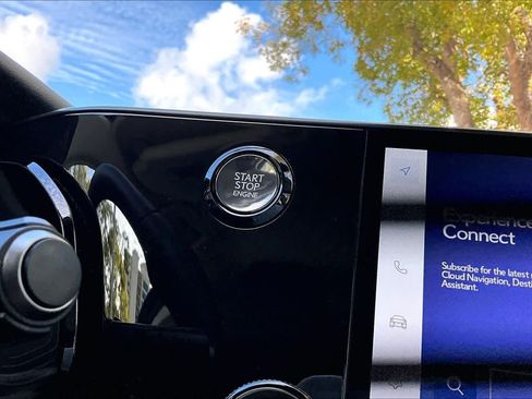 Used 2024 Lexus NX 250 w/ Towing Package (2000 Lbs) image 33