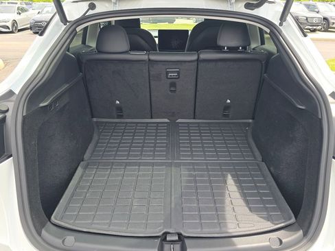 Used 2025 Tesla Model Y Long Range RWD image 18