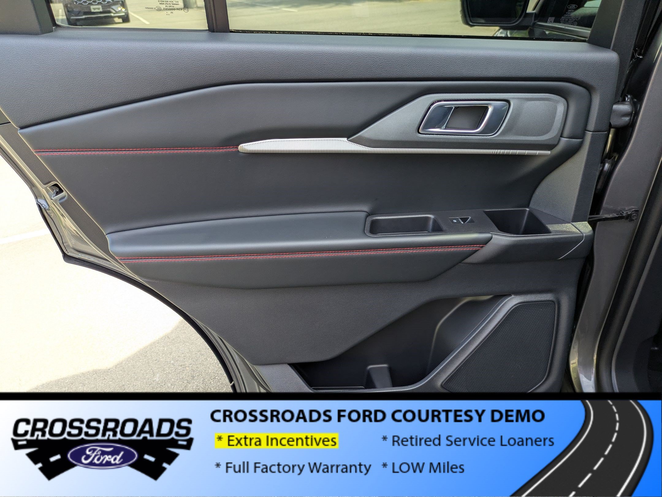 New 2026 Ford Explorer ST-Line w/ ST-Line Street Pack AWD/4WD image 32