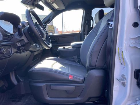 New 2026 RAM 2500 Tradesman w/ Chrome Appearance Group image 24