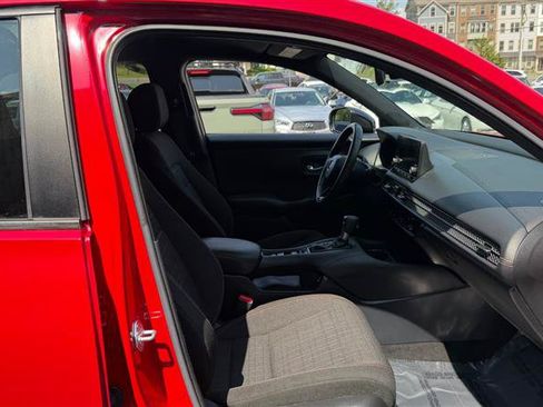 Used 2024 Honda HR-V Sport image 14