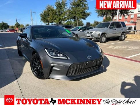 Used 2025 Toyota GR86 Premium w/ ALL Weather Mat Package (TMS) RWD image 1