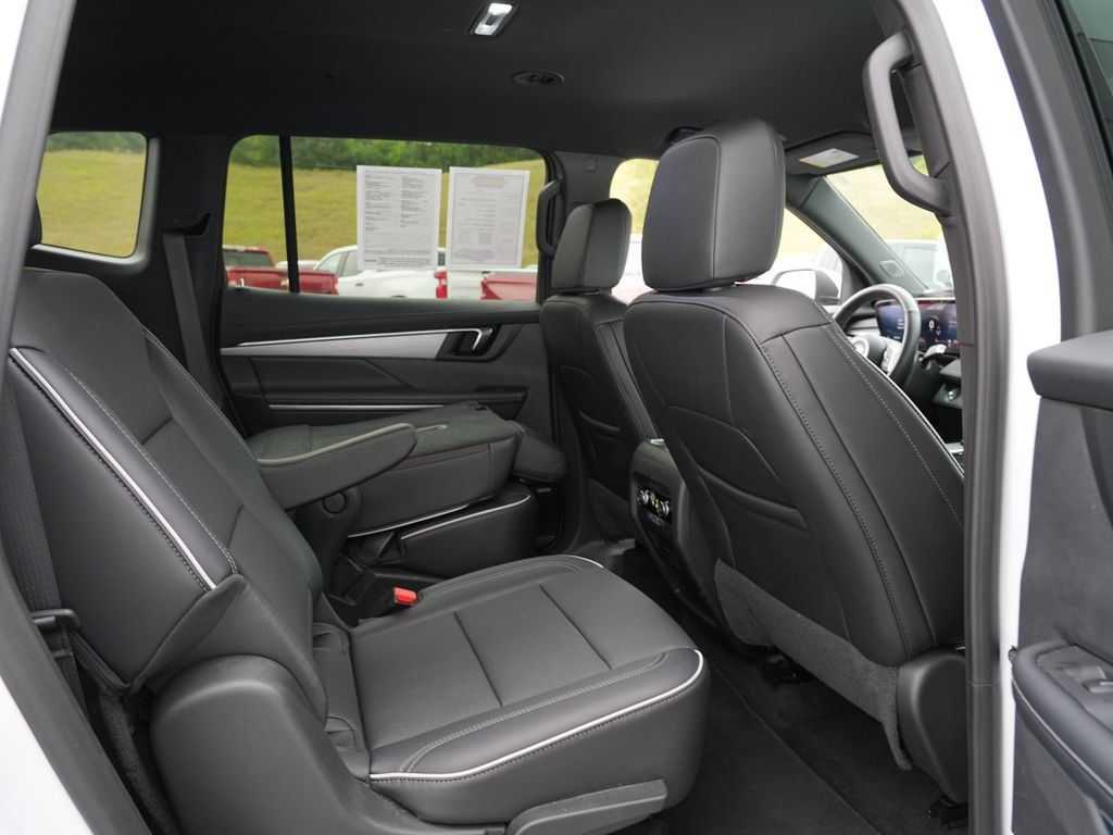 Certified 2026 Buick Enclave Preferred AWD/4WD image 29