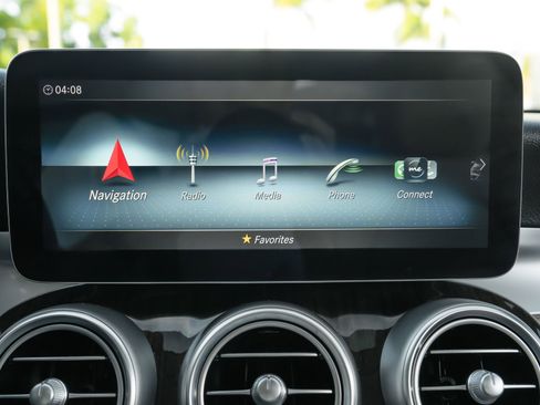 Used 2021 Mercedes-Benz C 300 Sedan image 12