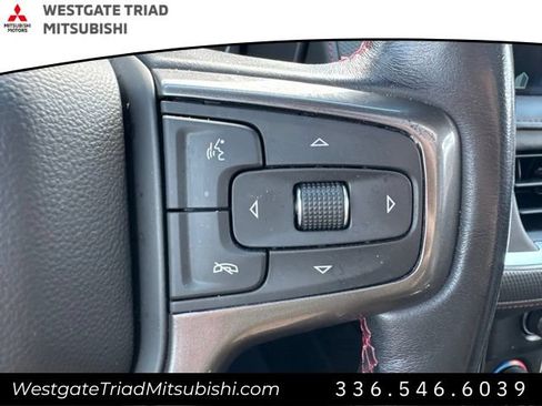 Used 2022 Chevrolet Suburban RST w/ Luxury Package AWD/4WD image 11