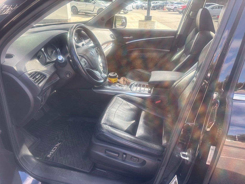 Used 2017 Acura MDX w/ Technology Package AWD/4WD image 18