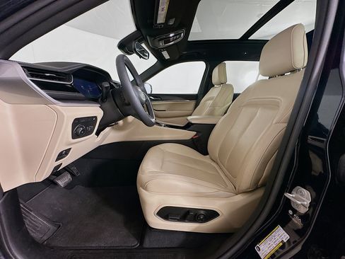 Used 2022 Jeep Grand Cherokee Limited 4xe image 13