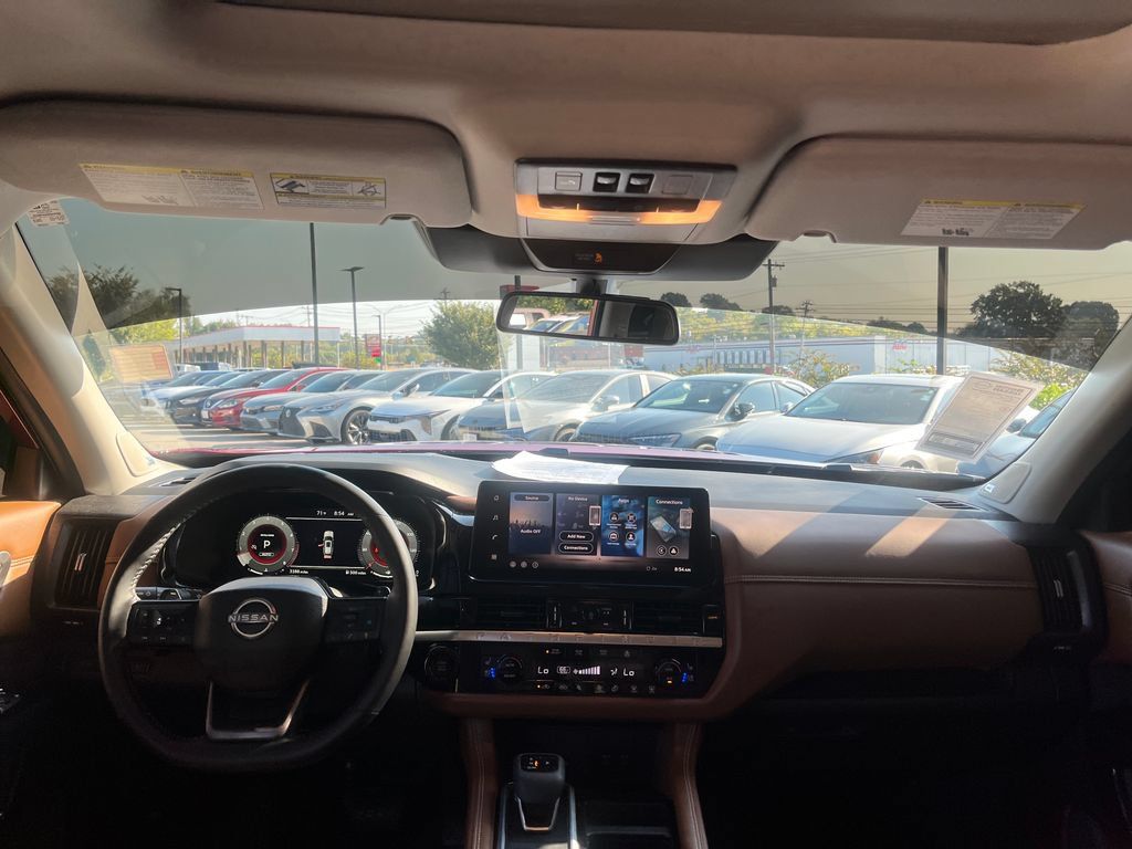 Used 2026 Nissan Pathfinder Platinum AWD/4WD image 29