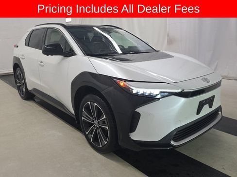 Used 2024 Toyota bZ4X AWD w/ Weather Package image 1