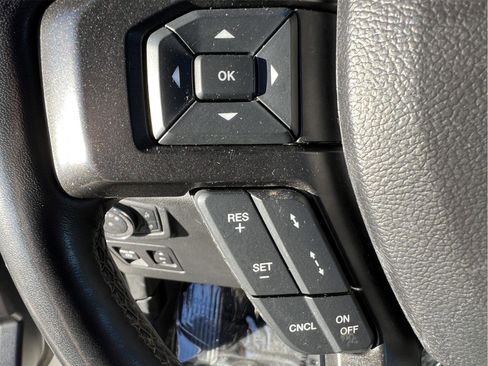 Used 2019 Ford Expedition Limited w/ Equipment Group 301A image 21