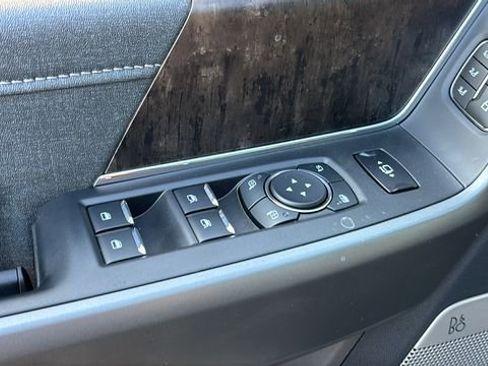 New 2026 Ford F250 Lariat w/ Lariat Premium Package AWD/4WD image 8