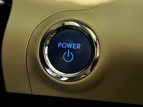 Certified 2020 Toyota Avalon Limited w/ Advanced Safety Package image 24