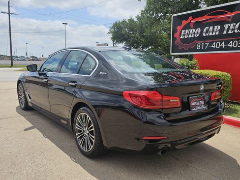 Used 2018 BMW 530e w/ Premium Package 2 image 3