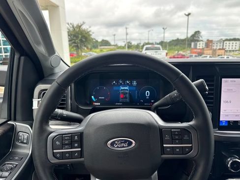 Used 2026 Ford F350 Lariat w/ Lariat Ultimate Package AWD/4WD image 19