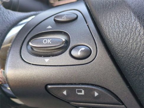 Used 2023 Nissan Murano SV w/ SV Midnight Edition Package image 24