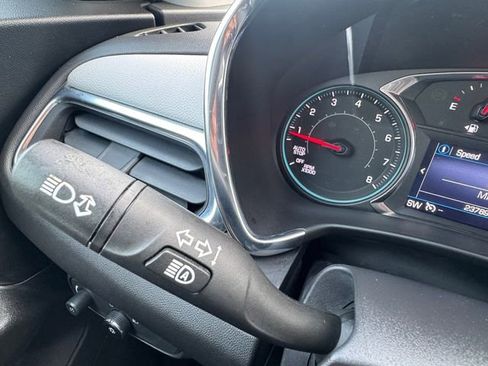 Used 2023 Chevrolet Equinox LS w/ LS Convenience Package FWD image 25