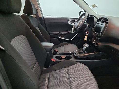 Used 2023 Kia Soul LX w/ Option Group 015 image 21