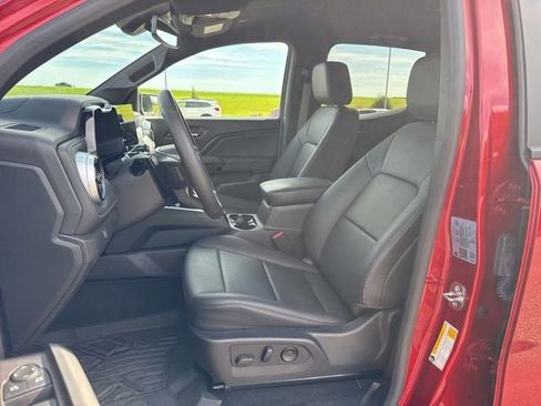 Used 2023 Chevrolet Colorado LT w/ LT Convenience Package III AWD/4WD image 22