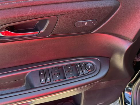 Used 2017 GMC Acadia Limited SLT AWD/4WD image 16